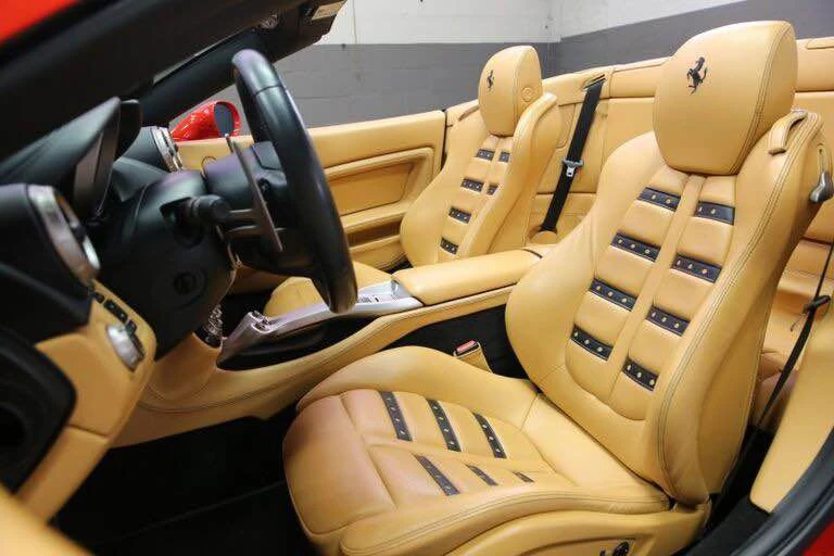 2012 Ferrari California - Image 9 of 20