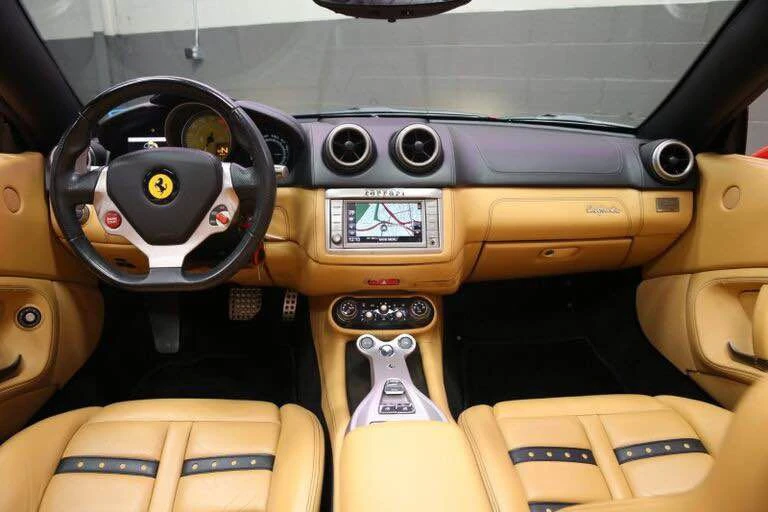 2012 Ferrari California - Image 10 of 20