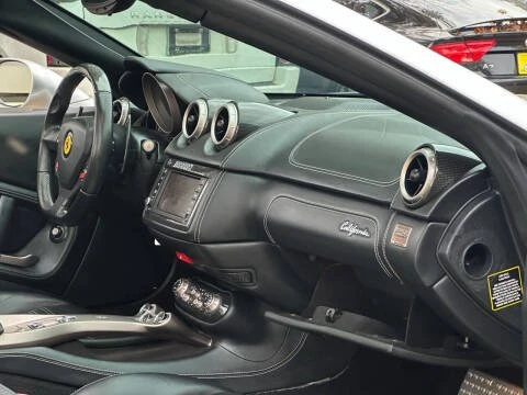 2012 Ferrari California - Image 15 of 20