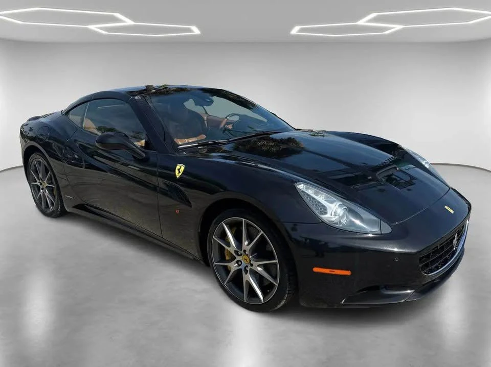 2012 Ferrari California - Image 6 of 15