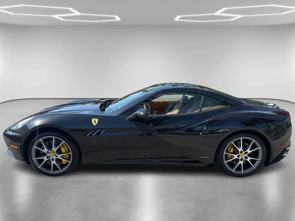2012 Ferrari California - Image 3 of 15