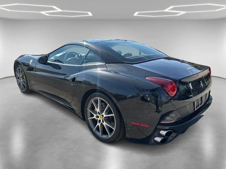 2012 Ferrari California - Image 4 of 15