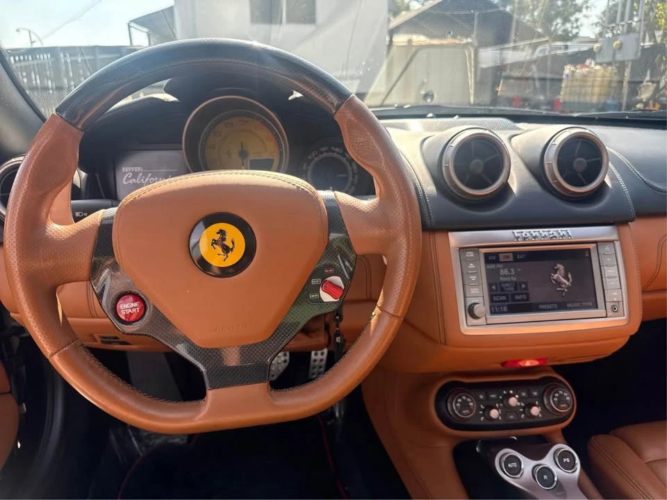 2012 Ferrari California - Image 12 of 15