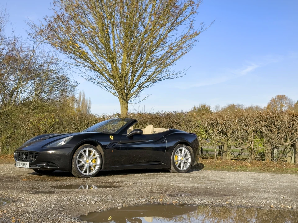 2012 Ferrari California - Image 11 of 31