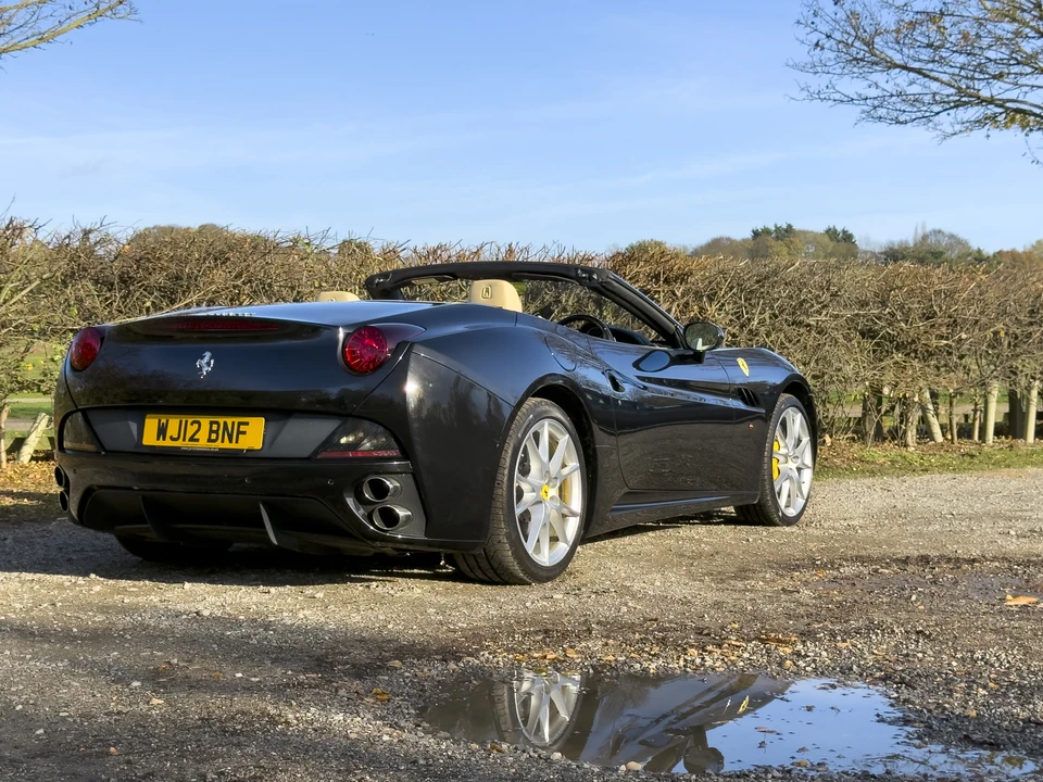 2012 Ferrari California - Image 5 of 31