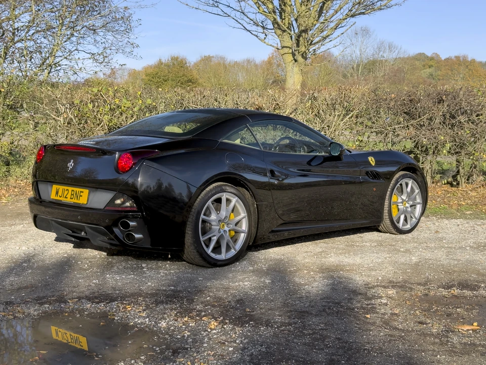 2012 Ferrari California - Image 12 of 31