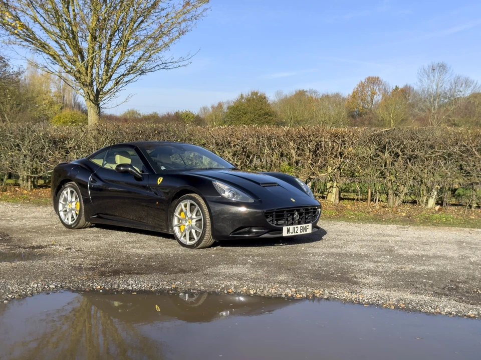2012 Ferrari California - Image 16 of 31