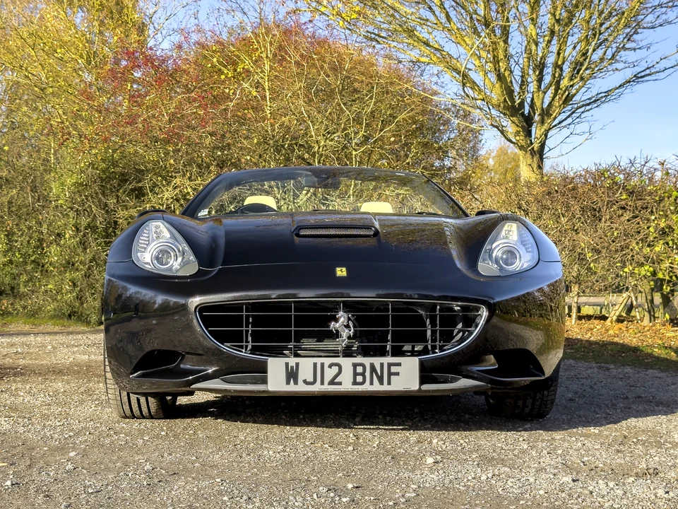2012 Ferrari California - Image 2 of 31