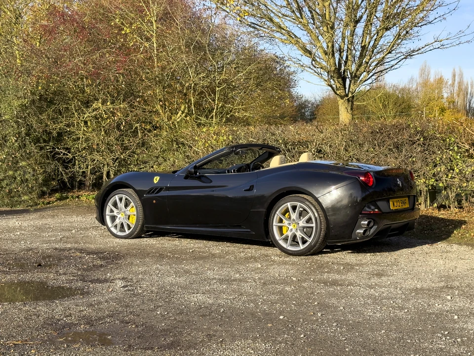2012 Ferrari California - Image 19 of 31