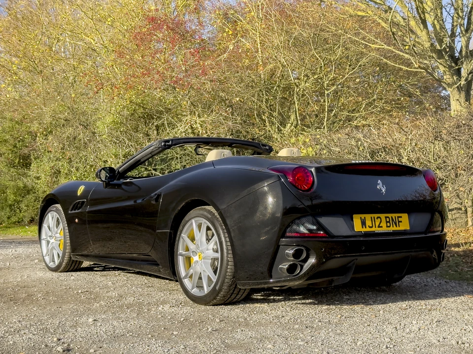 2012 Ferrari California - Image 7 of 31