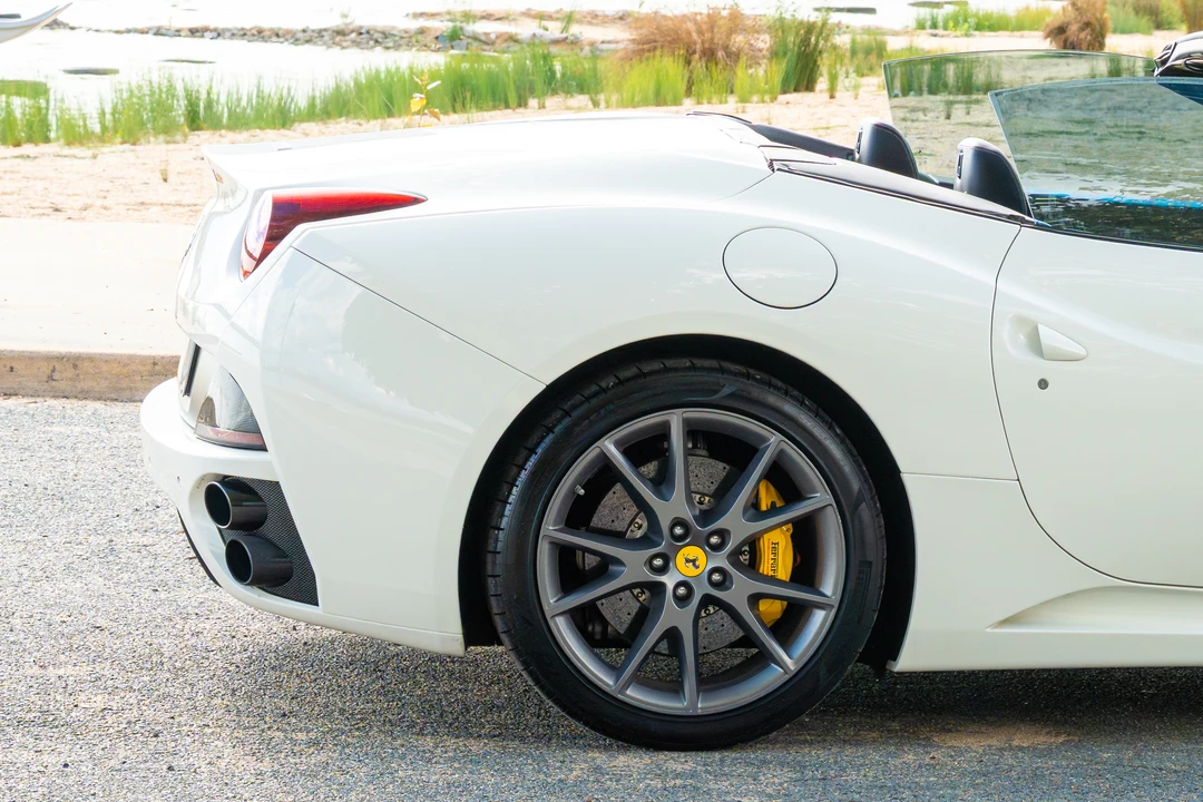 2012 Ferrari California 30 - Image 29 of 31