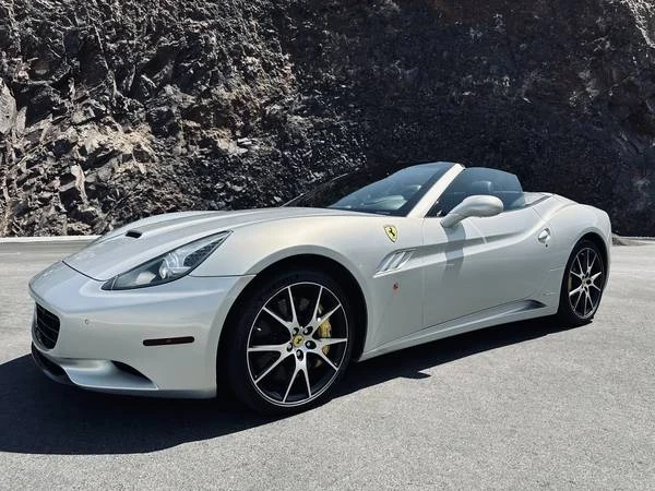 2012 Ferrari California - Image 10 of 17