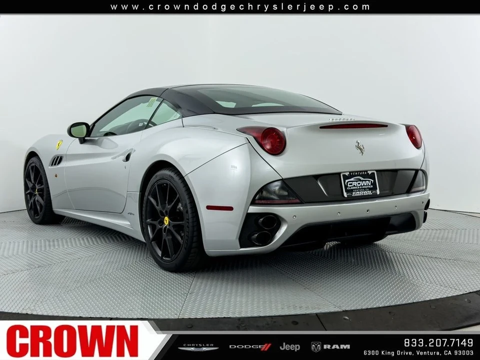 2012 Ferrari California - Image 8 of 12