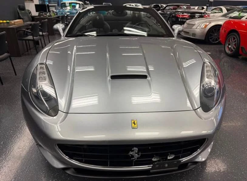 2012 Ferrari California - Image 6 of 10