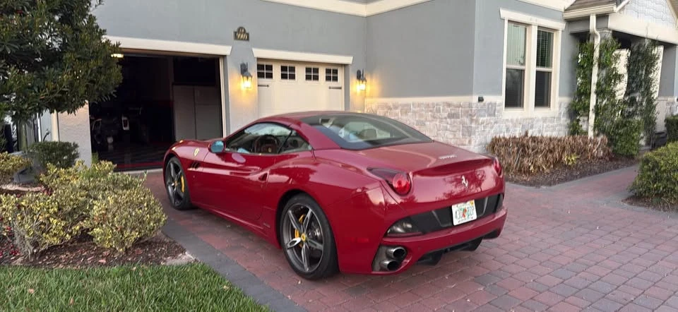 2012 Ferrari California - Image 4 of 5