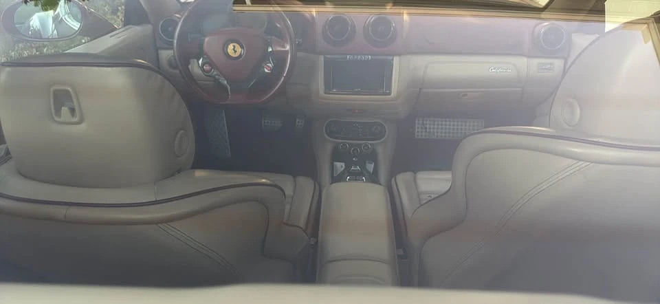 2012 Ferrari California - Image 5 of 5