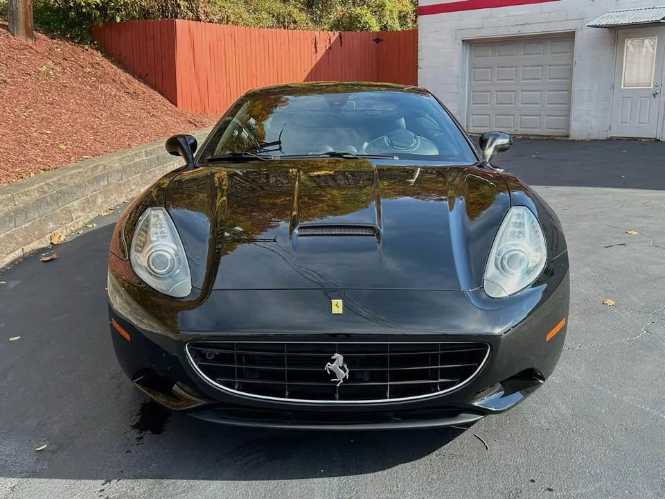 2012 Ferrari California - Image 8 of 15