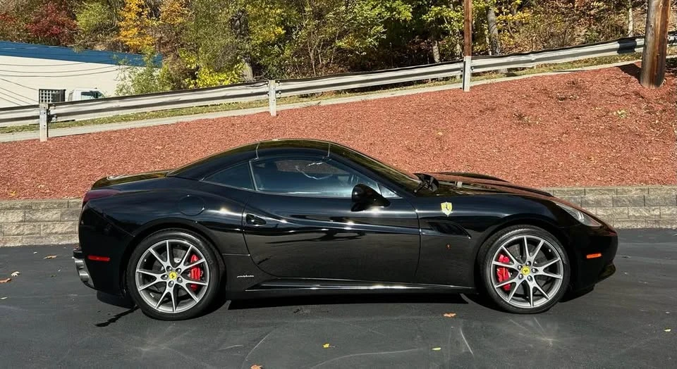 2012 Ferrari California - Image 6 of 15