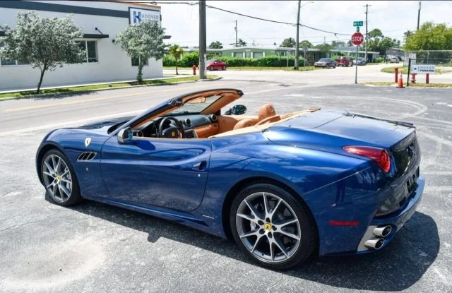 2012 Ferrari California - Image 16 of 31