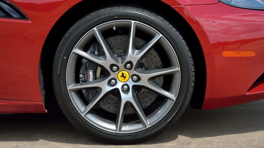 2012 Ferrari California - Image 15 of 31