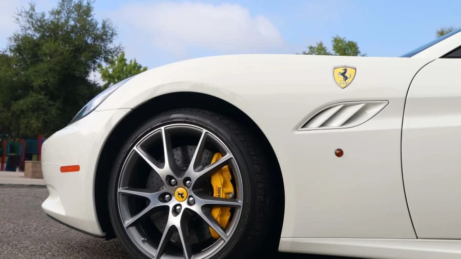 2012 Ferrari California - Image 9 of 12