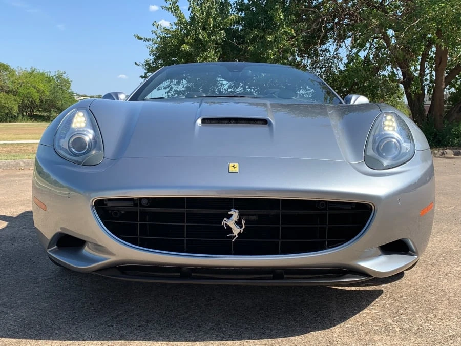 2012 Ferrari California - Image 8 of 12