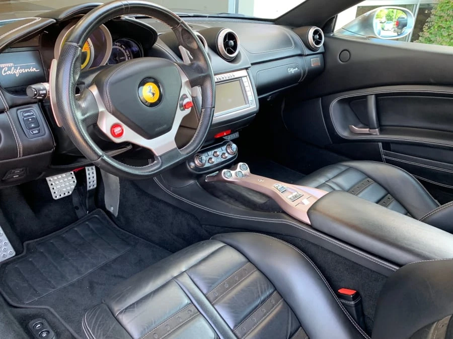 2012 Ferrari California - Image 4 of 12