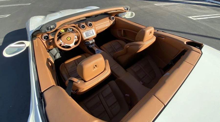 2012 Ferrari California - Image 5 of 7