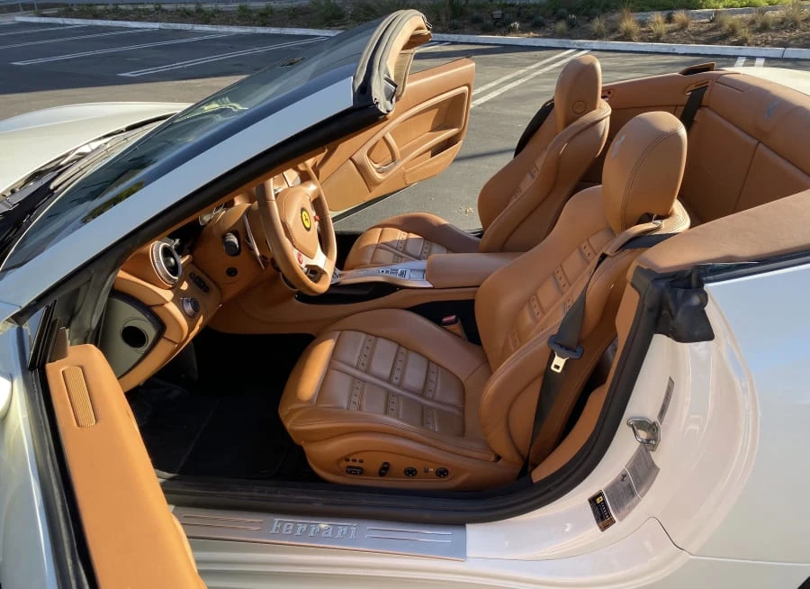 2012 Ferrari California - Image 4 of 7
