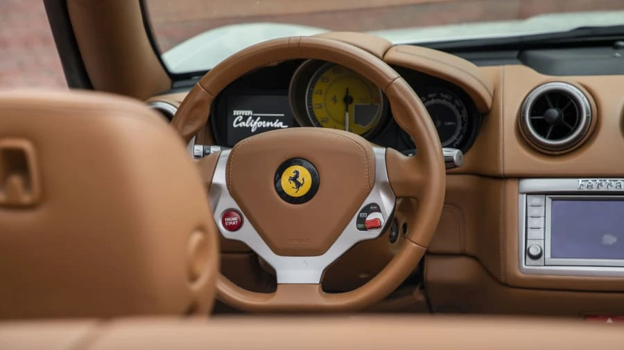 2012 Ferrari California - Image 12 of 25