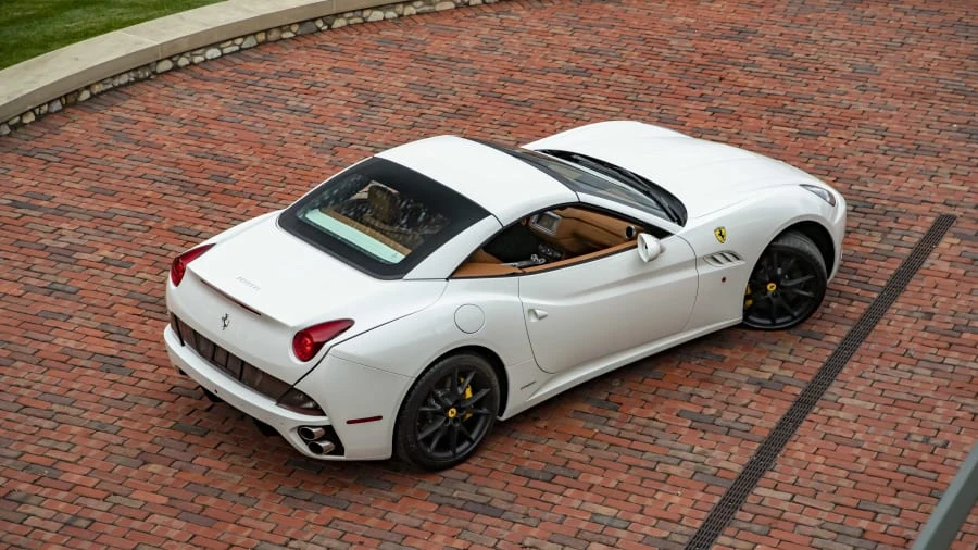 2012 Ferrari California - Image 18 of 25