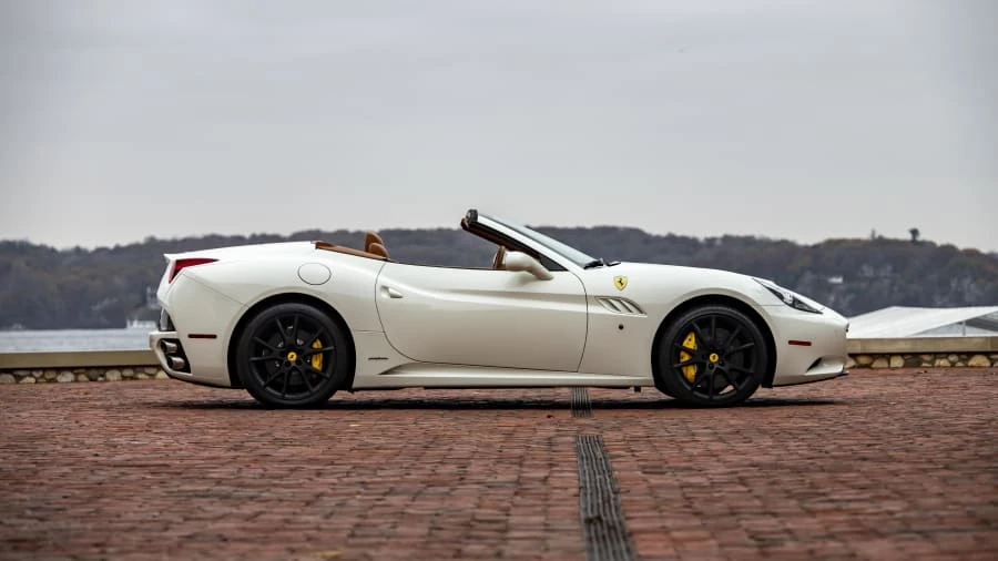 2012 Ferrari California - Image 19 of 25