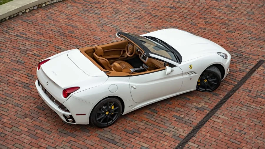 2012 Ferrari California - Image 24 of 25