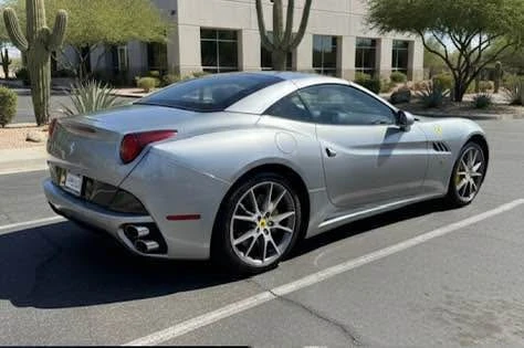 2012 Ferrari California - Image 2 of 10