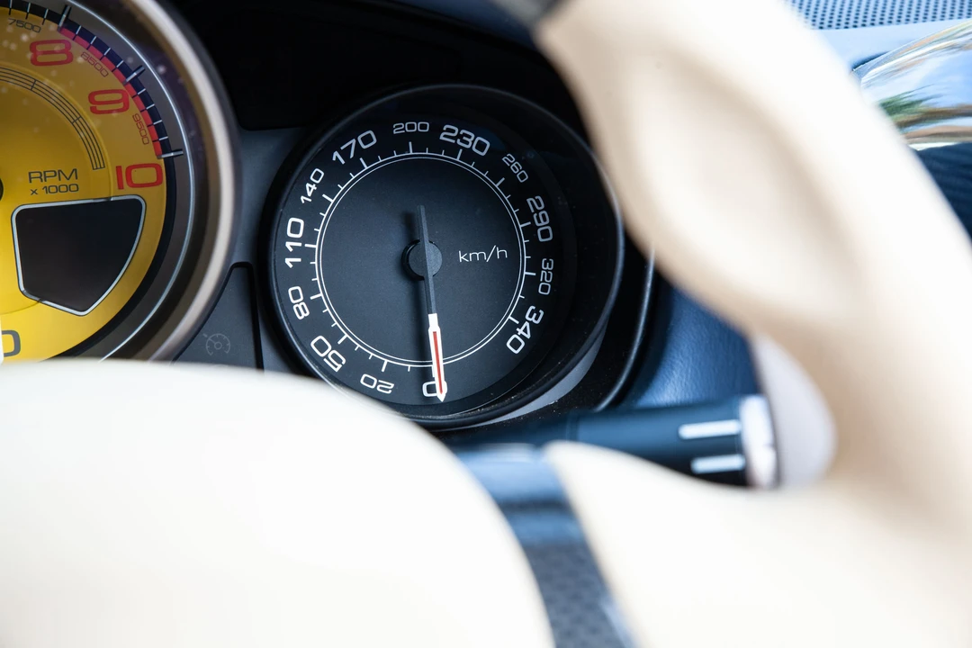 2012 Ferrari California - Image 14 of 31