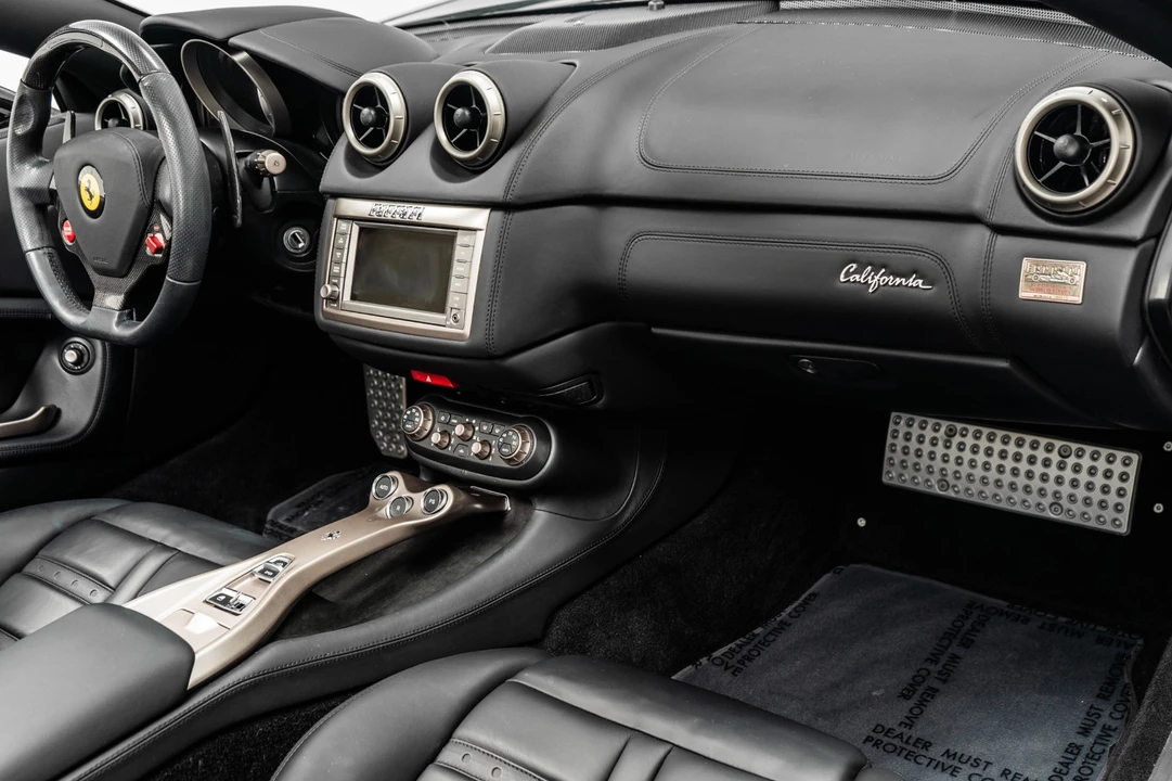 2012 Ferrari California - Image 14 of 21