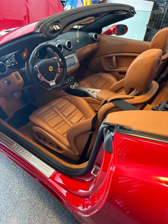 2012 Ferrari California - Image 6 of 7