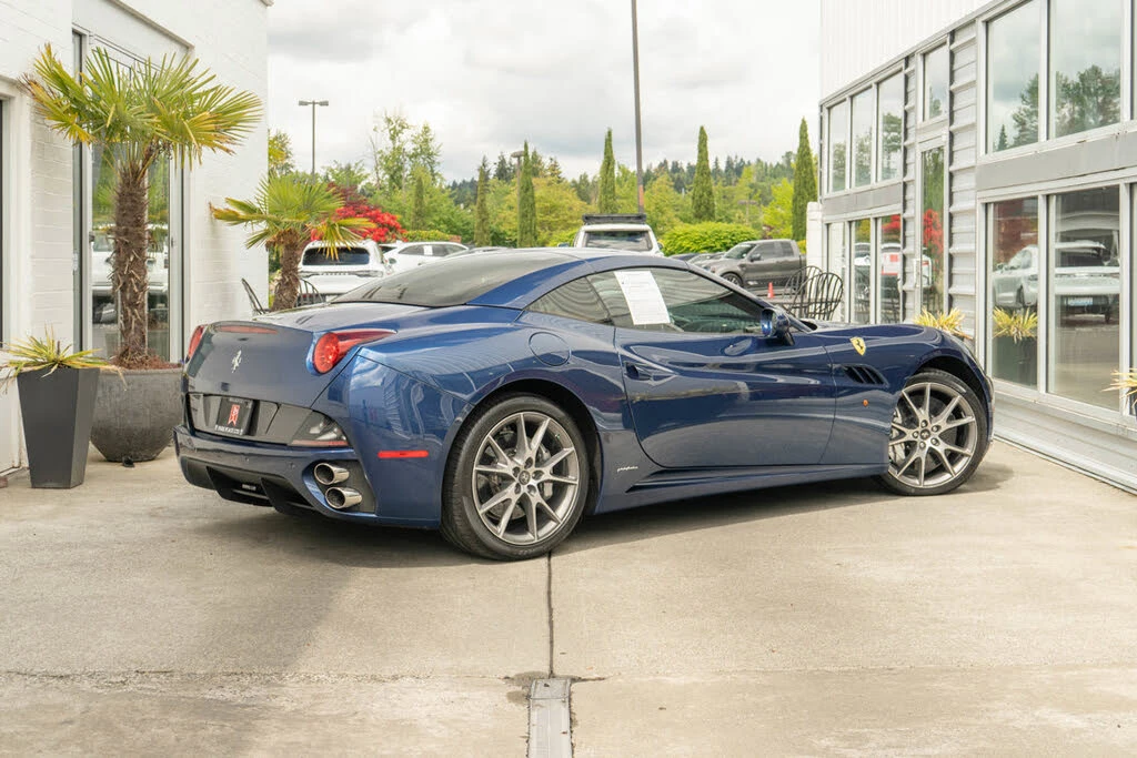 2012 Ferrari California - Image 8 of 31