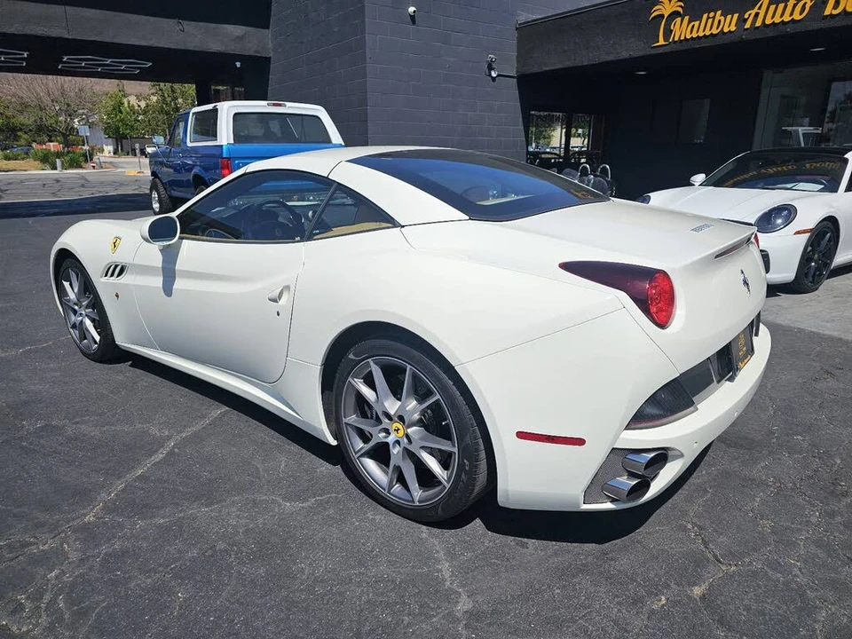 2012 Ferrari California - Image 6 of 31