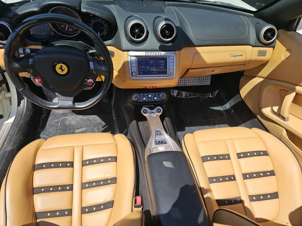 2012 Ferrari California - Image 20 of 31