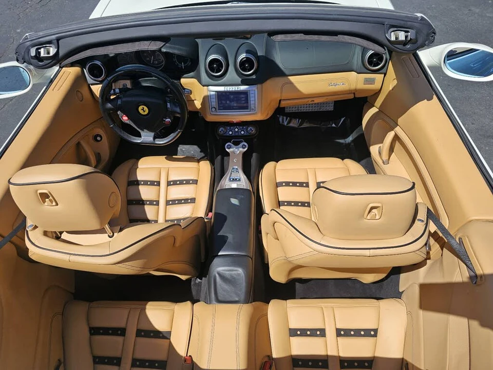 2012 Ferrari California - Image 29 of 31