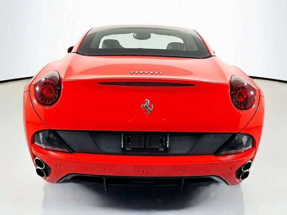 2012 Ferrari California - Image 10 of 31