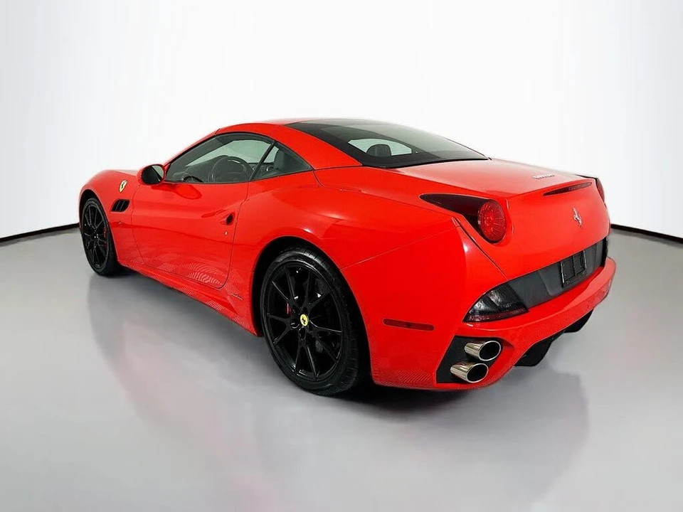 2012 Ferrari California - Image 3 of 31