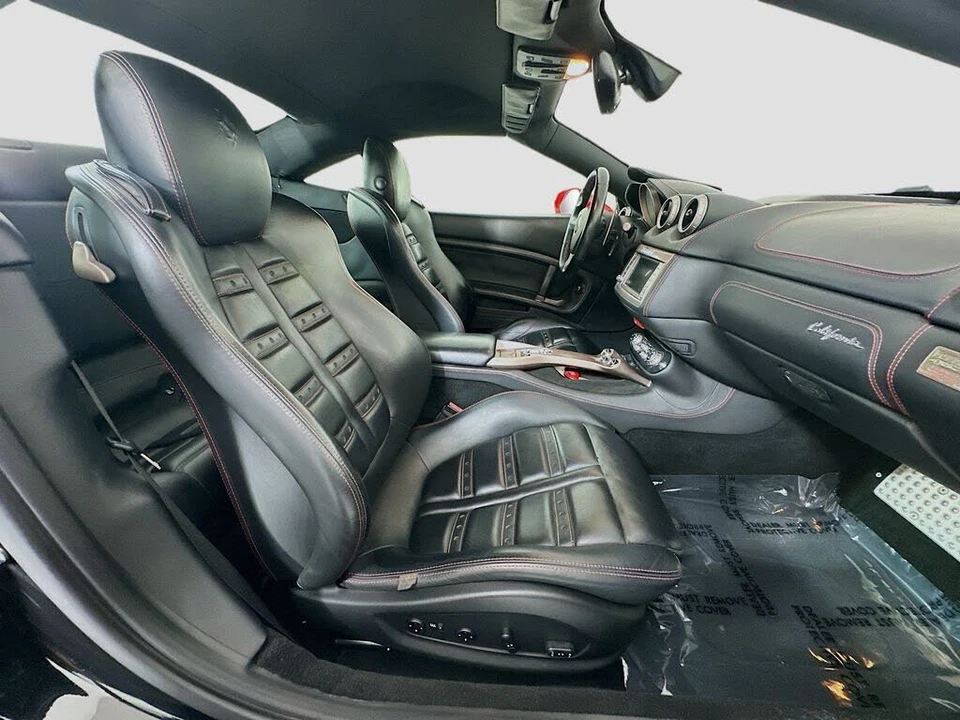 2012 Ferrari California - Image 28 of 31