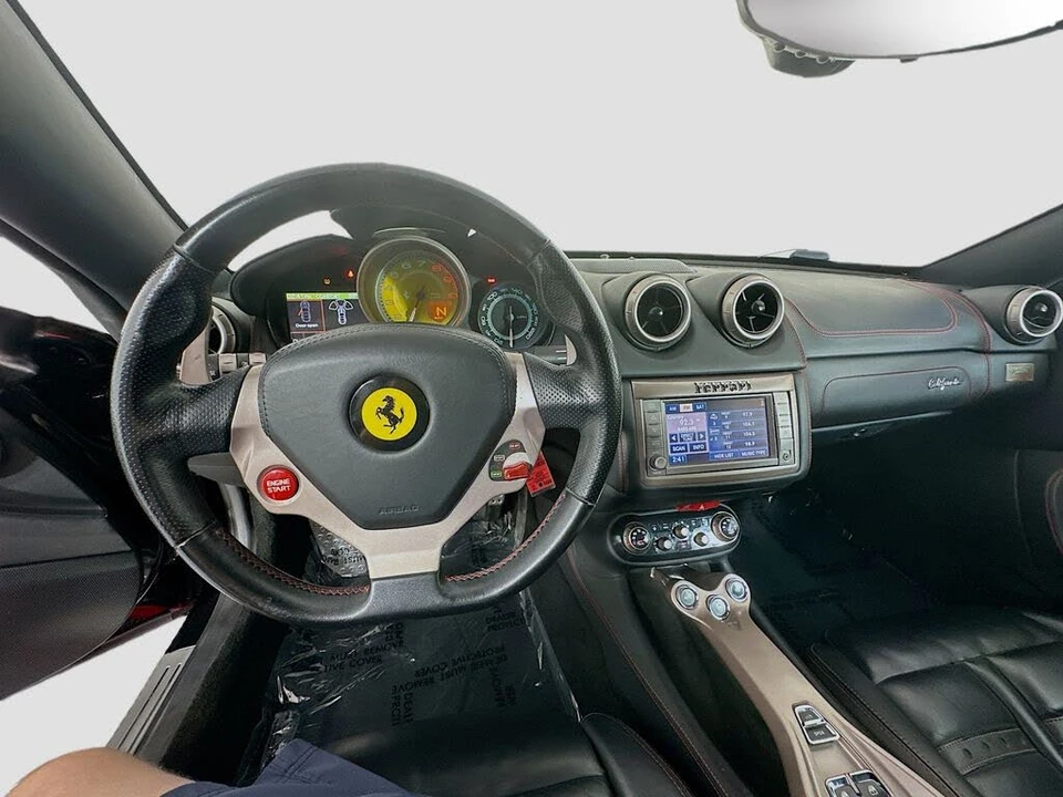 2012 Ferrari California - Image 24 of 31