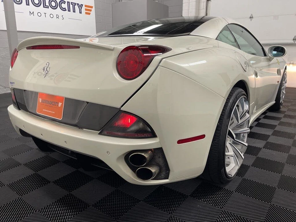 2012 Ferrari California - Image 10 of 31