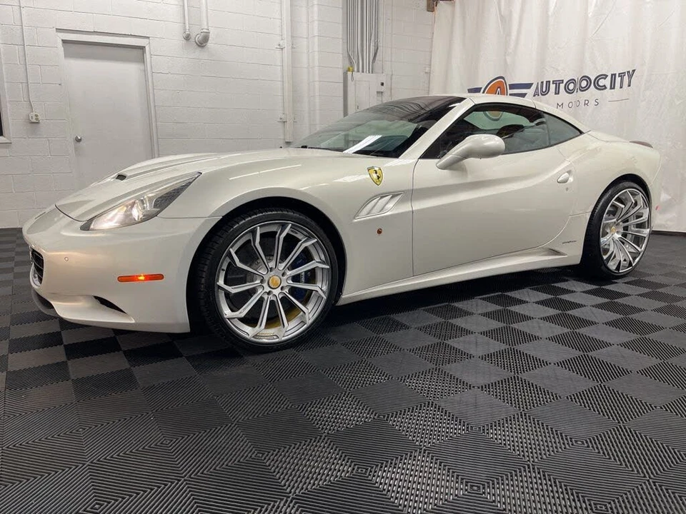 2012 Ferrari California - Image 5 of 31