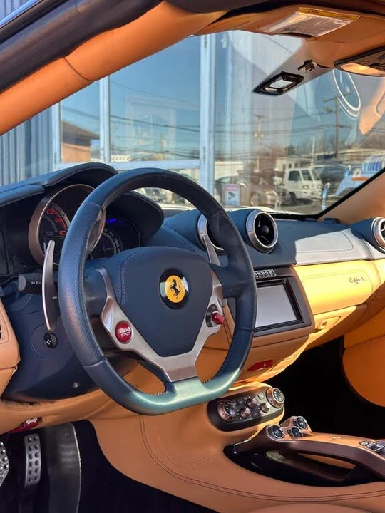2012 Ferrari California - Image 4 of 6