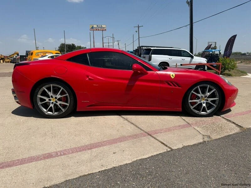 2012 Ferrari California - Image 12 of 31