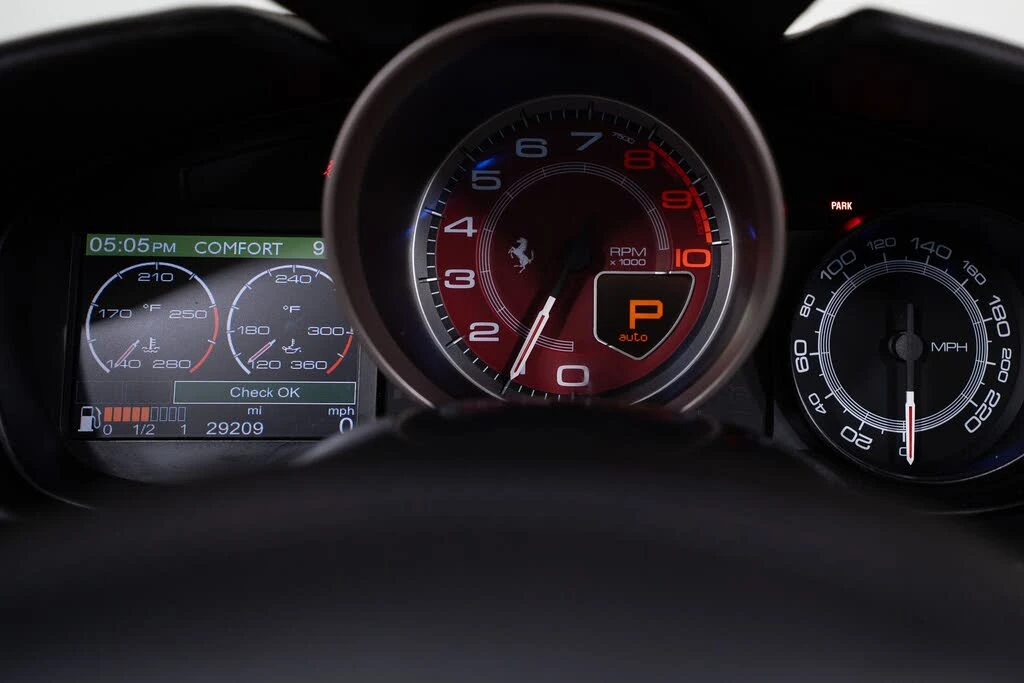 2012 Ferrari California - Image 16 of 31